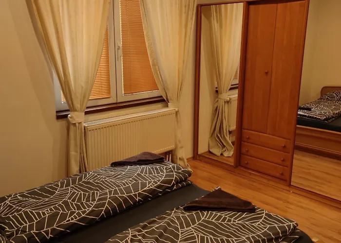 Fast In The Centrum With Free Private Parking